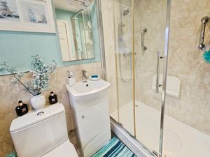 Photo 1- click for photo gallery